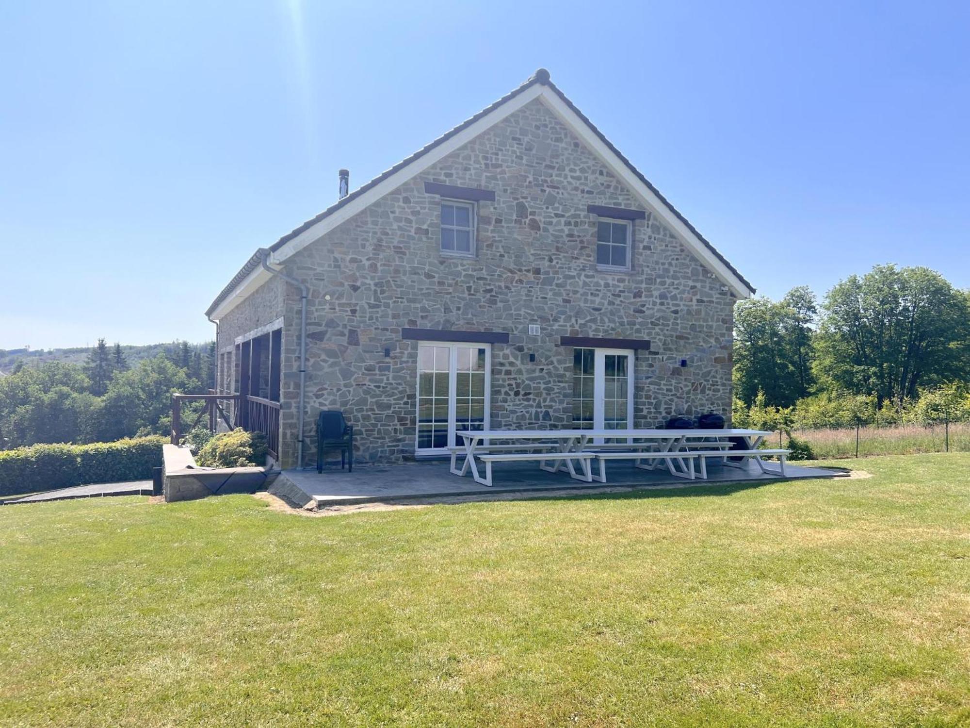 Sur Les Thiers Villa Lierneux Exteriör bild